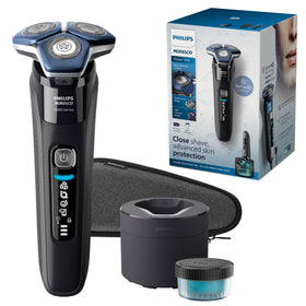 Norelco 7600 Electric Shaver front view with black finish
