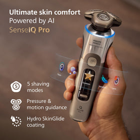 Norelco i9000 Prestige Ultra Electric Shaver close-up of Hydro SkinGlide Coating