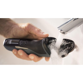 Norelco Shaver 2300 packaging and product details