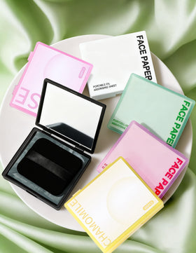 Okerker Oil Blotting Papers in a compact size