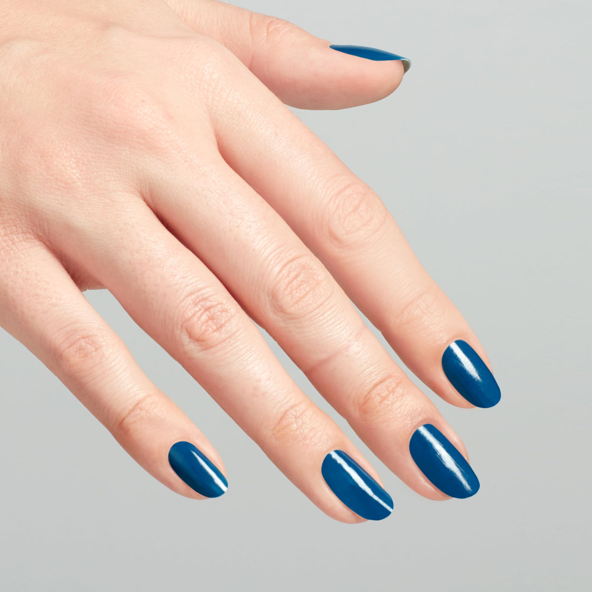 OPI Nail Lacquer Duomo Days, Isola Nights packaging with brush