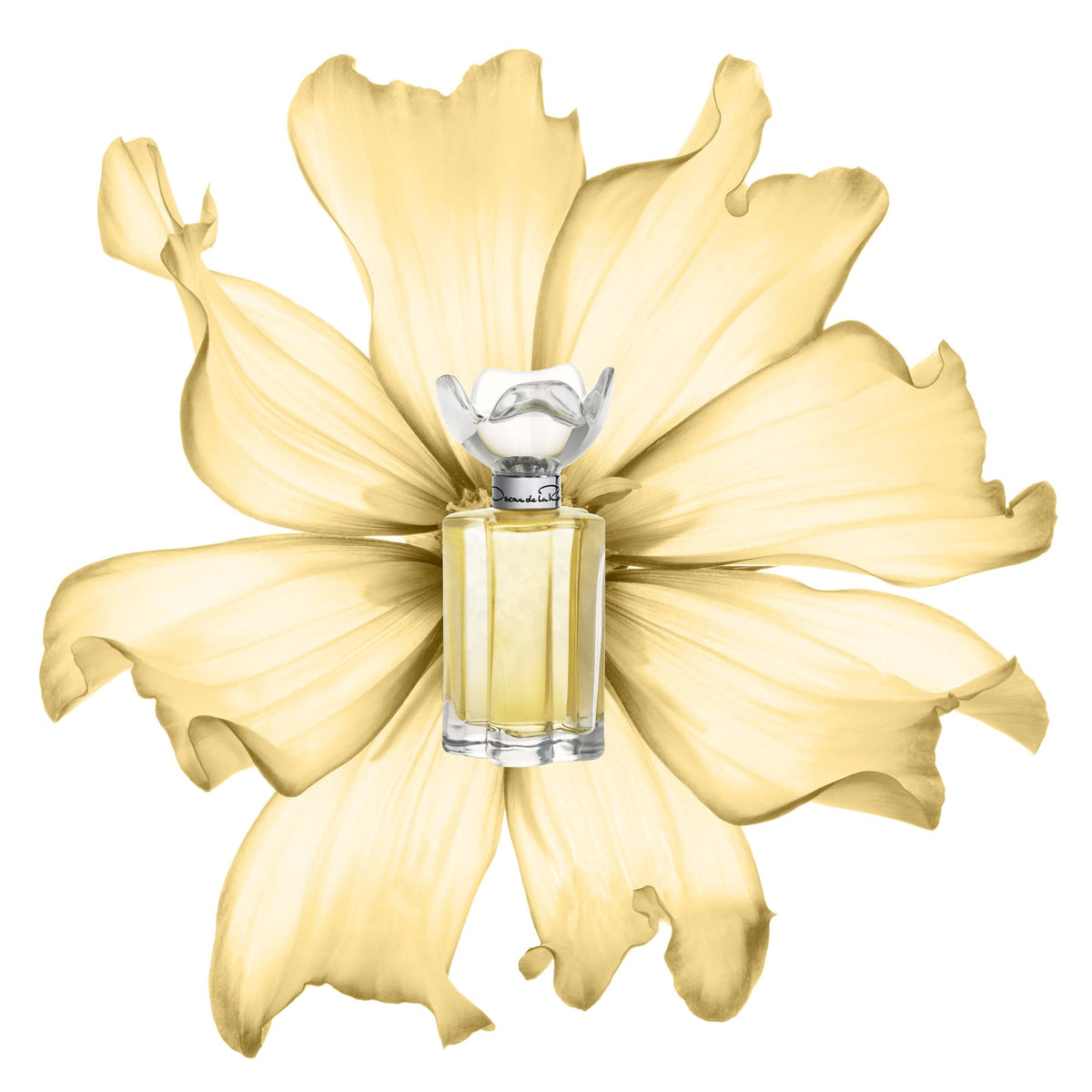 Oscar de la Renta Esprit D'Oscar Eau de Parfum bottle close-up