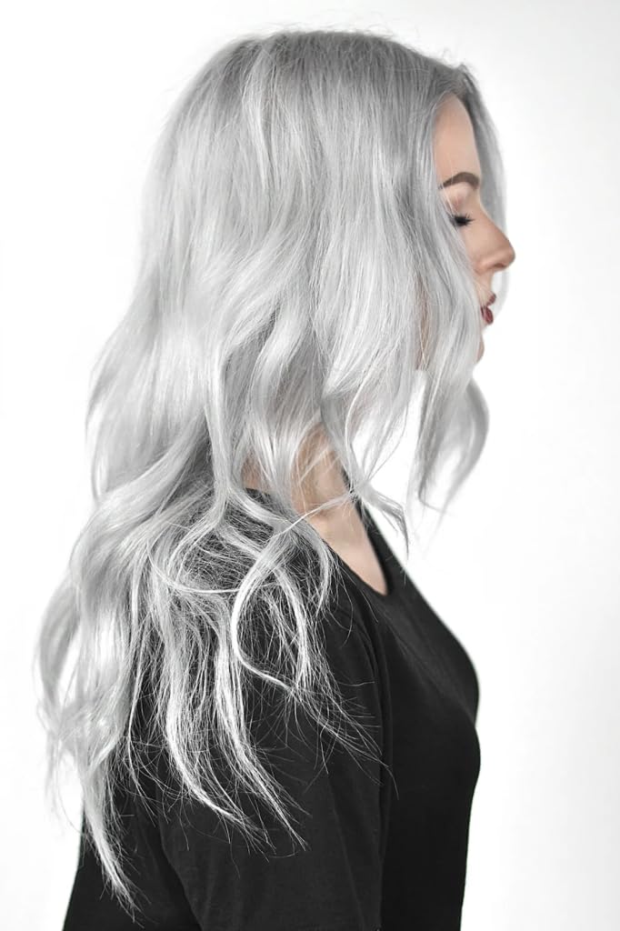 oVertone Color Depositing Daily Conditioner Serene Silver texture close-up