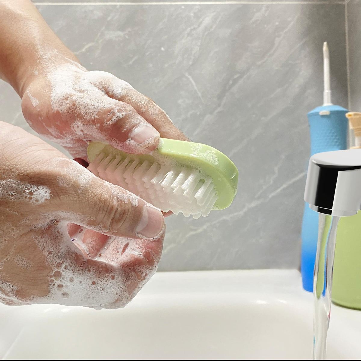 OYEWALLS Nail Brush Set in a garden shed for cleaning hands