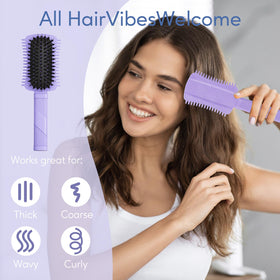 Packaging of Auhrjomra Curl Defining Brush on display