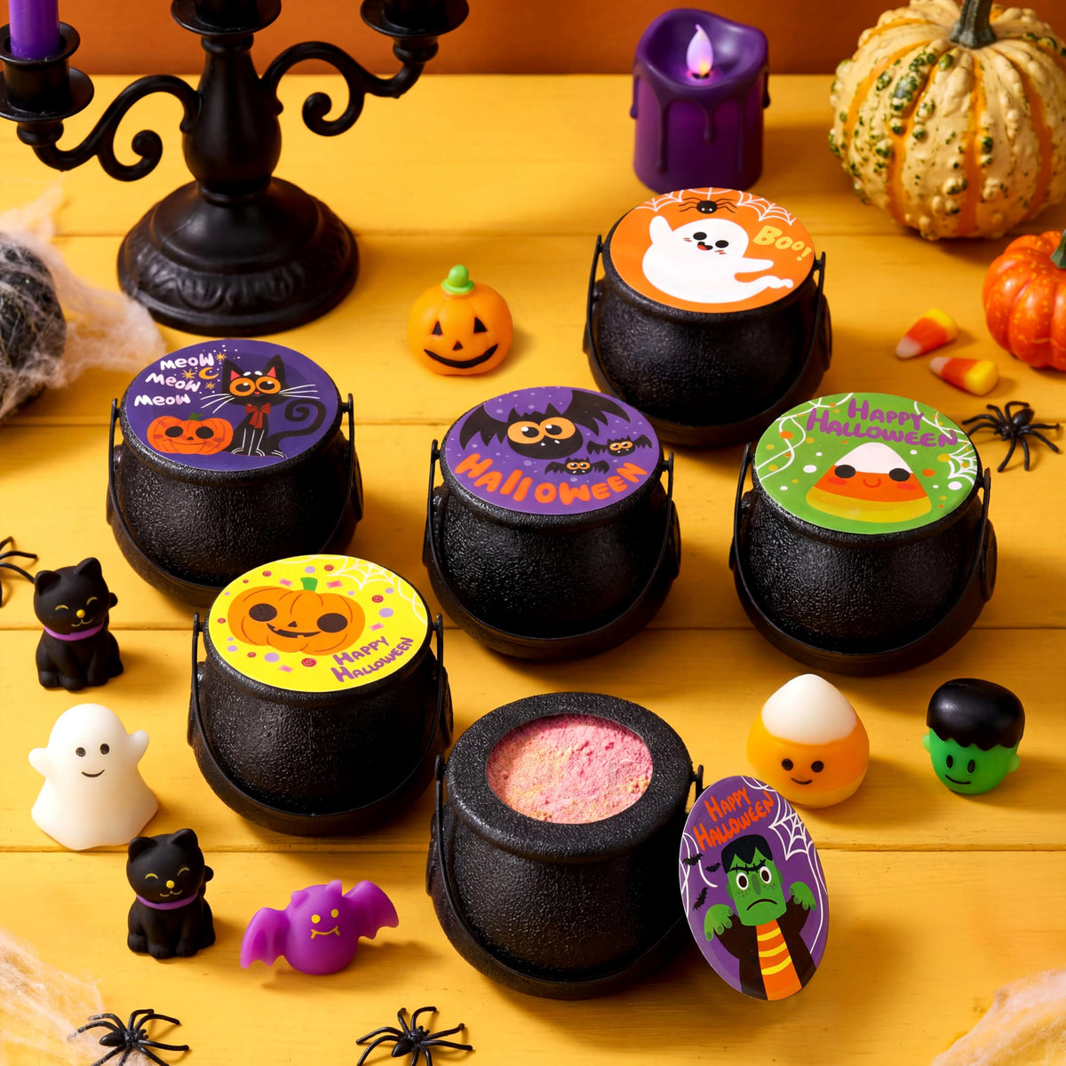 Packaging of JOYIN Halloween Witch Cauldron Bath Bombs