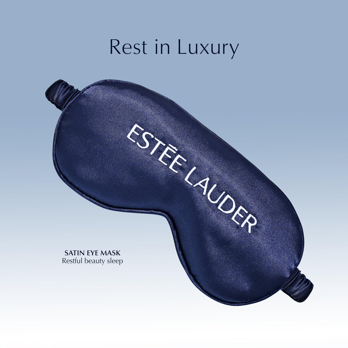Packaging of the Estée Lauder Dream Skin Essentials Skincare Set