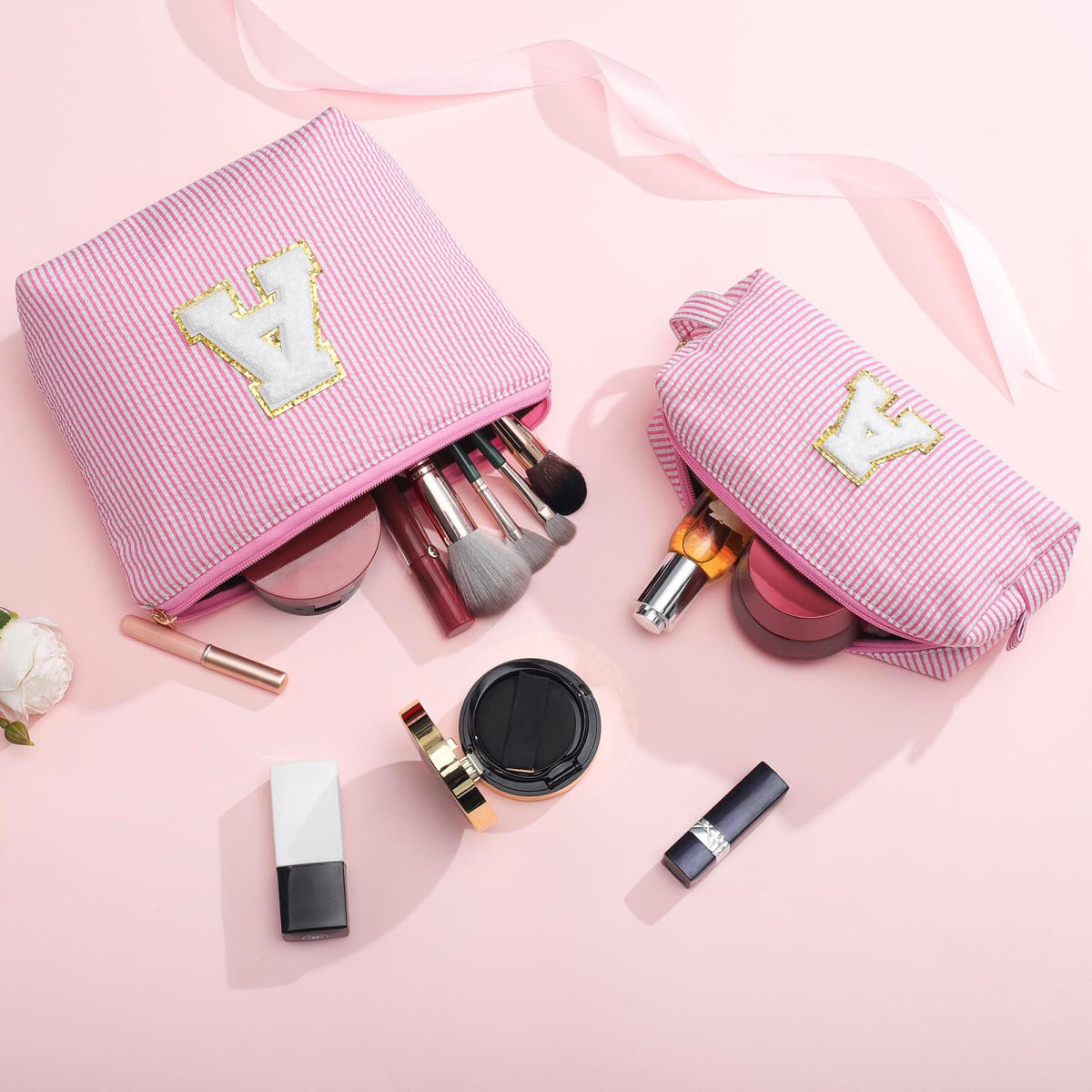 Packaging of YOOLIFE pink makeup bag with branding