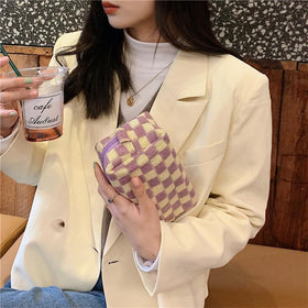 PAZIMIIK Checkered Makeup Bag showing soft knit texture