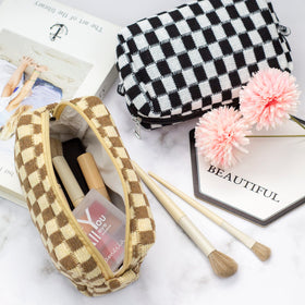 PAZIMIIK Checkered Makeup Bag side view showing the zipper