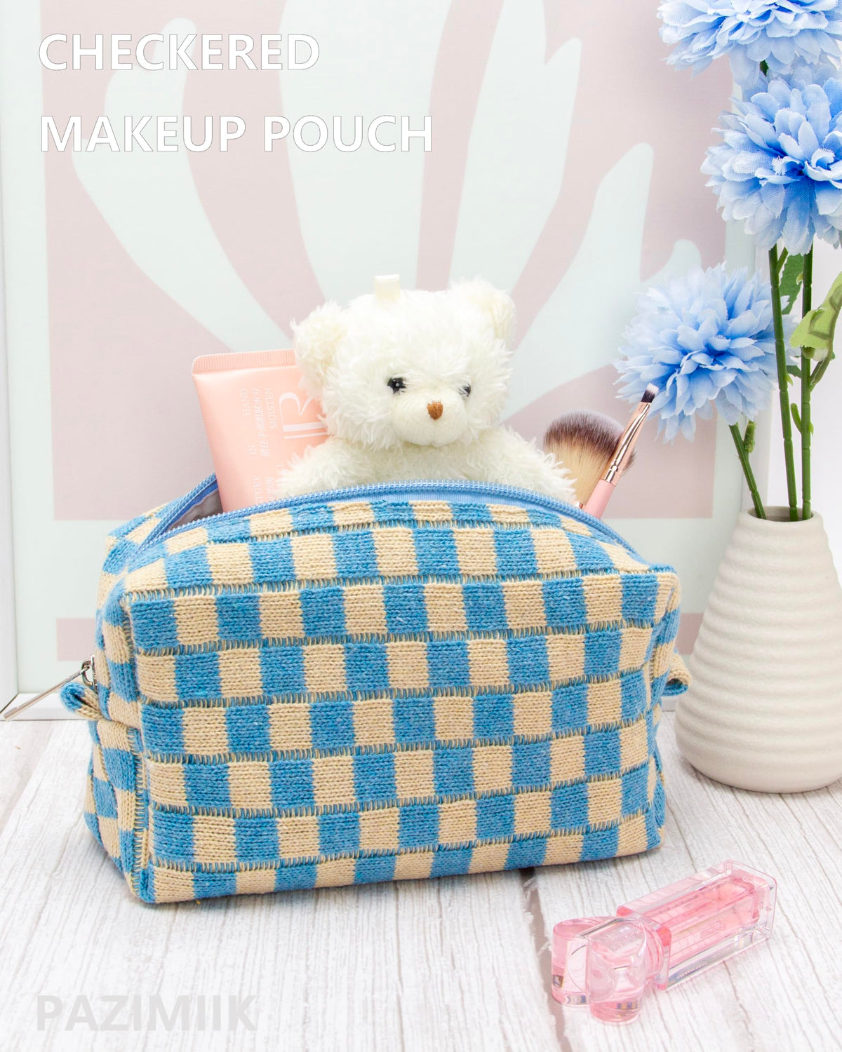 PAZIMIIK Checkered Makeup Bag side view with zipper