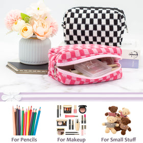 PAZIMIIK Checkered Makeup Bag side view with zipper