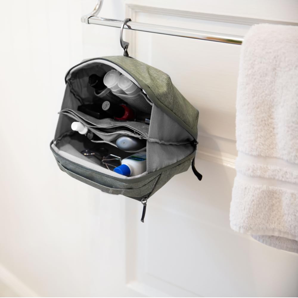 Peak Design Wash Pouch in Coyote colour with UltraZip feature