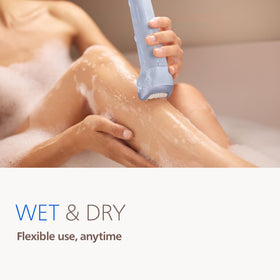 PHILIPS Epilator Series 8000 side view with non-slip grip