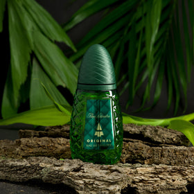Pino Silvestre Original Eau De Toilette close-up of sprayer