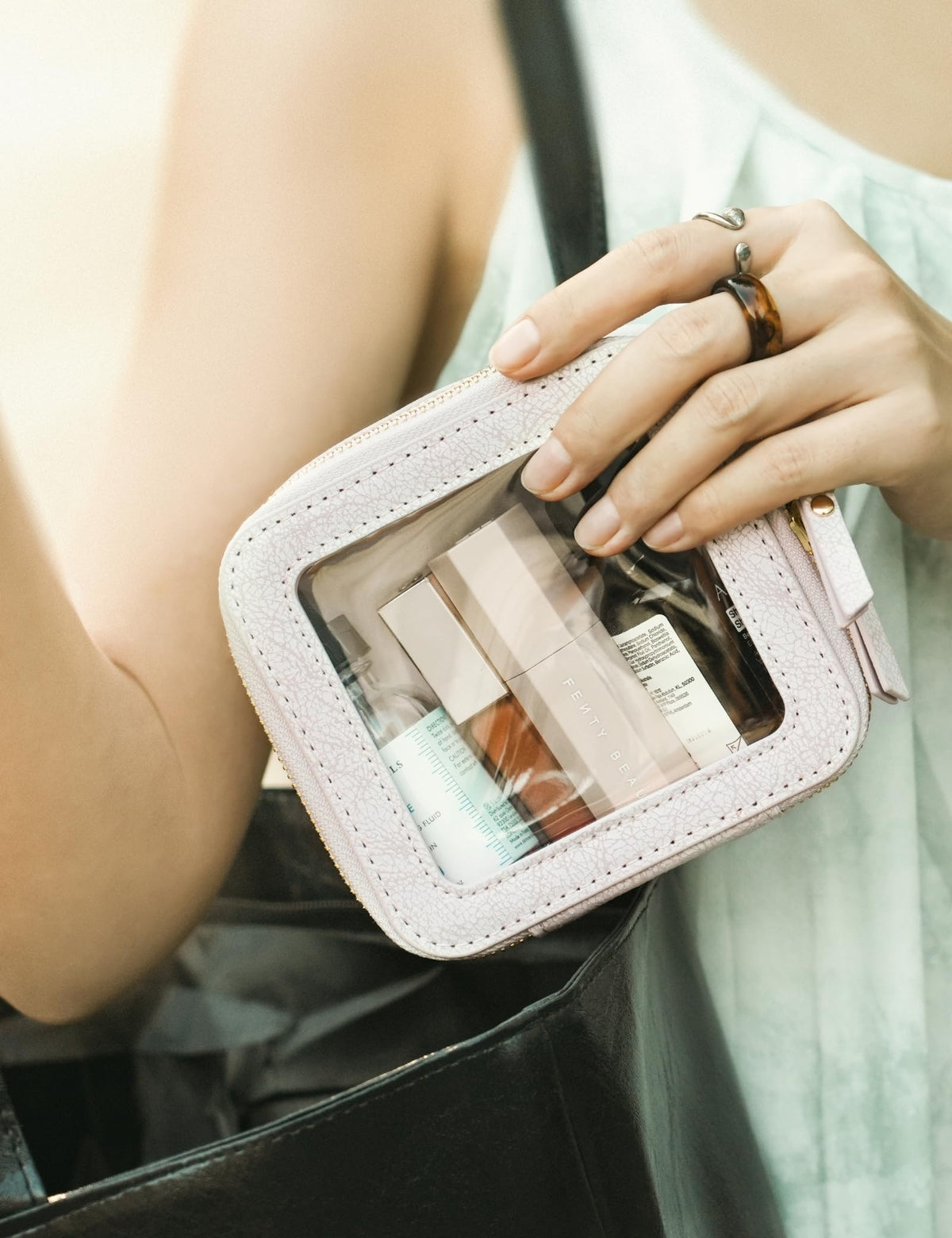 Popvibe Clear Makeup Bag light pink packaging
