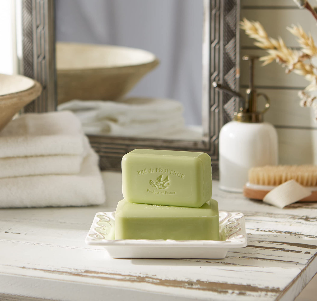 Pre de Provence Artisanal Soap Bar packaging with olive oil and lavender