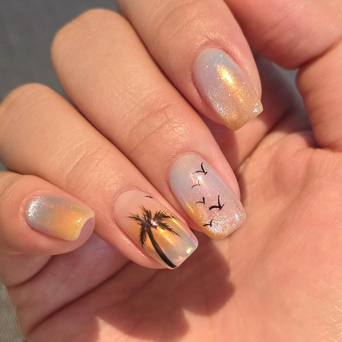 Pretty Diva Sunset Chrome Nail Powder application on nails