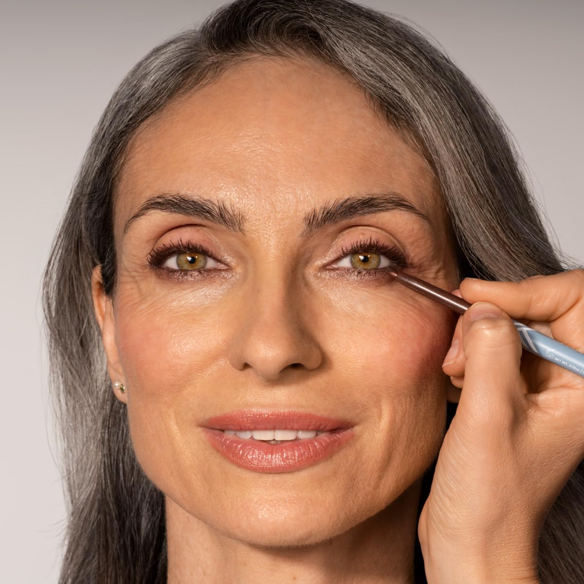 PROMETICS PrimeEyes Glide Eyeliner Mocha Shimmer in use on model