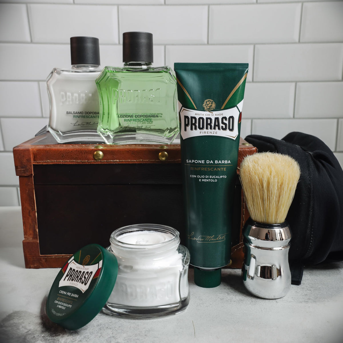 Proraso shaving cream with menthol and eucalyptus ingredients