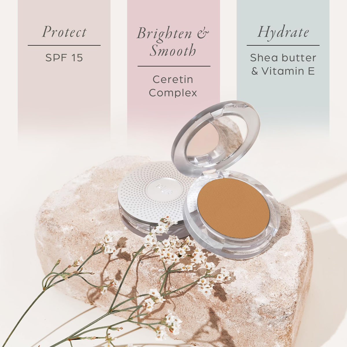 PÜR MINERALS 4-in-1 Pressed Mineral Powder Foundation close-up of powder