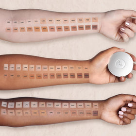 PÜR MINERALS 4-in-1 Pressed Mineral Powder Foundation in use on model