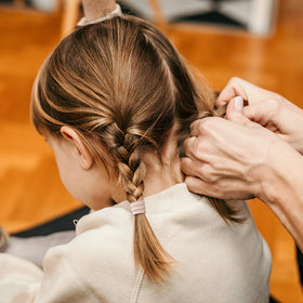 Qarwayoc blonde hair ties in different hairstyles