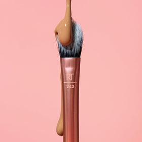 Real Techniques Brightening Concealer Brush RT 242 in use applying concealer