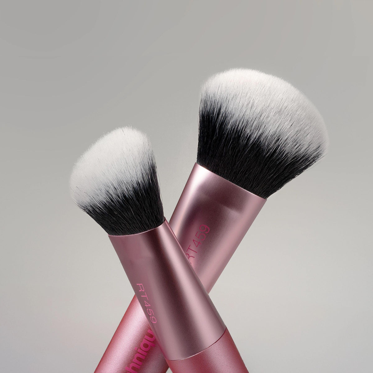 Real Techniques Ultimate Multi-Tasker Brush RT 459 packaging