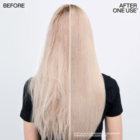 Redken Acidic Bonding Concentrate Mask application on hair