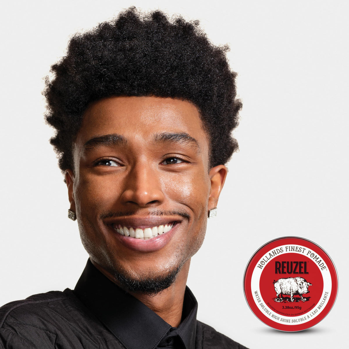 REUZEL Red Pomade 95g product texture close-up