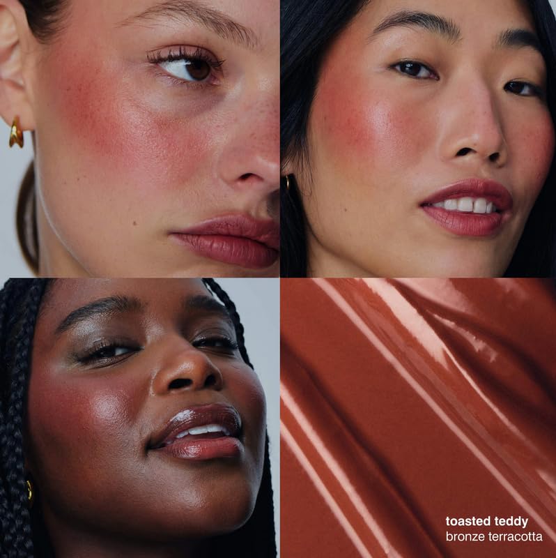 Rhode Pocket Blush Cream-Blush Toasted Teddy application with fingertips