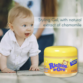 Ricitos de Oro Chamomile Gel bottle in a bathroom setting