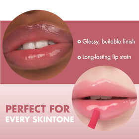 rom&nd Juicy Lasting Tint 23 Peach Peach Me on model's lips