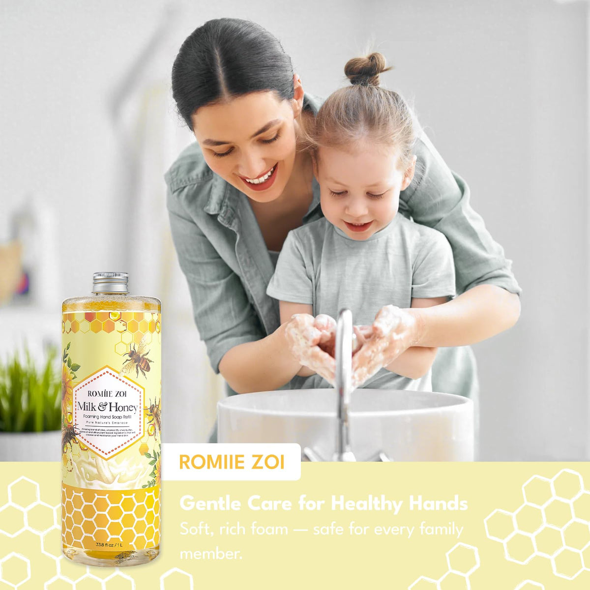 ROMIIE ZOI Foaming Hand Soap with Jojoba Oil and Vitamin B5 ingredients