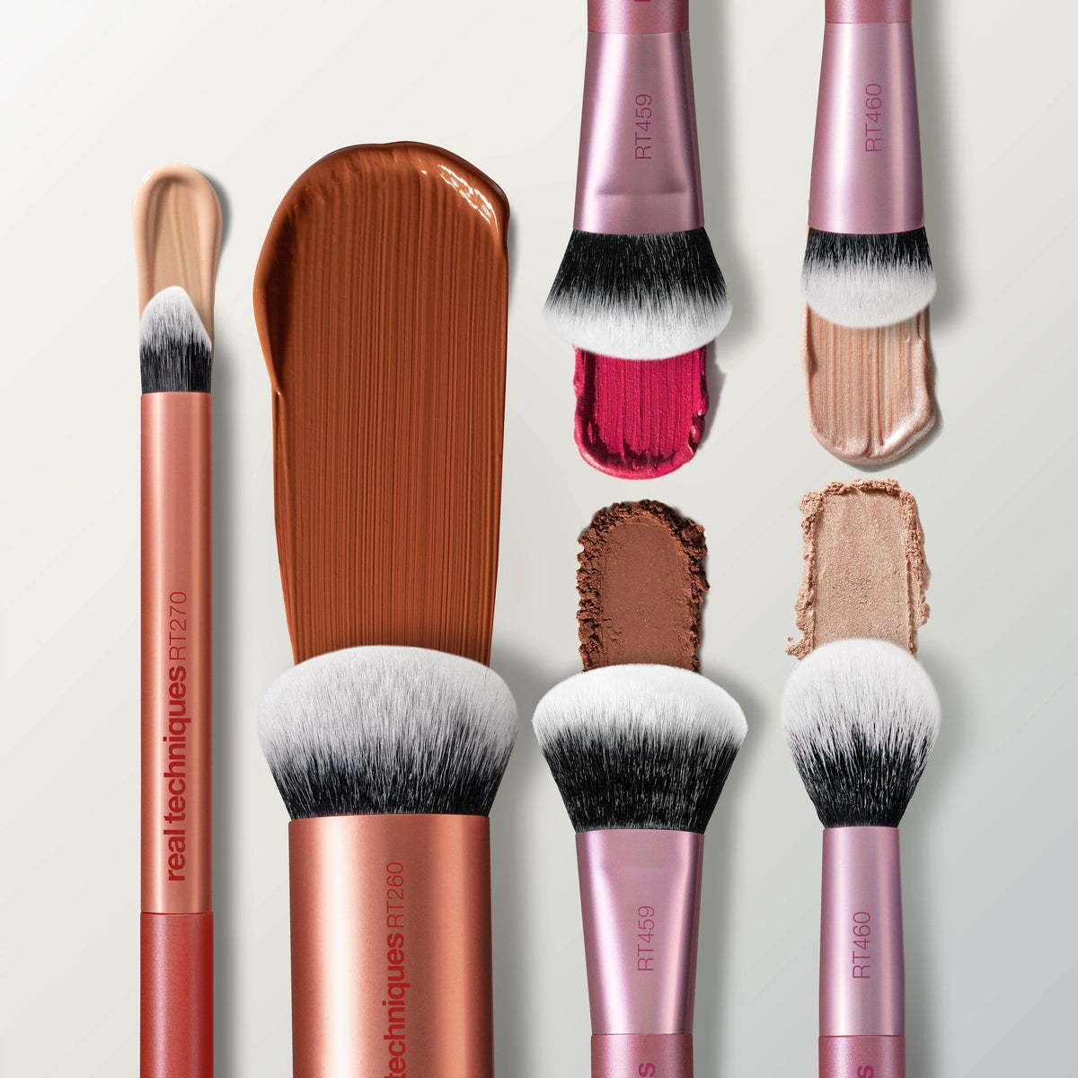 RT 460 Highlight & Detail Brush with product on bristles