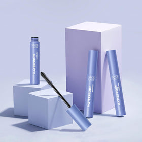 SACE LADY Black Mascara before and after application comparison