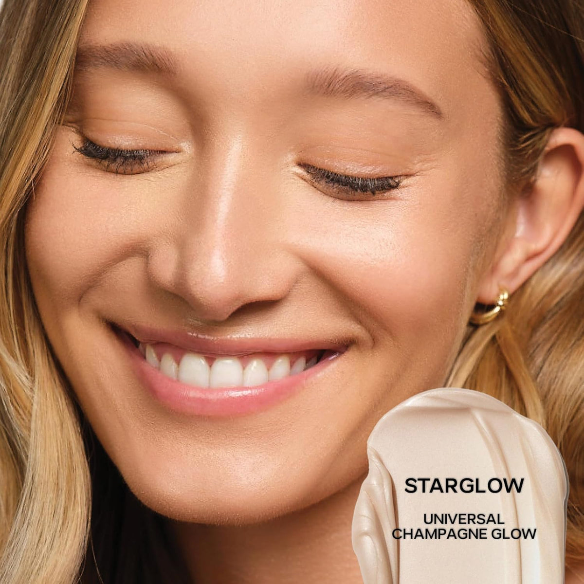 Saie Glowy Super Gel Duo application on skin