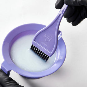 Salon Care 10 Volume Creme Developer 32 Oz close-up of cap