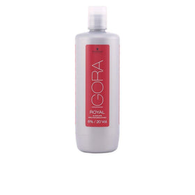 Schwarzkopf Professional ROYAL IGORA ACTIV 6% Developer in a salon setting