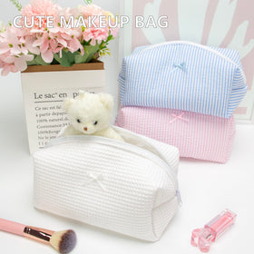 Side view of PAZIMIIK Cozy Makeup Bag with floral pattern