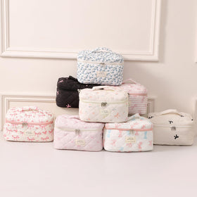 Side view of uekeboag Large Floral Cotton Makeup Bag