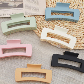 Sisiaipu 4 Inch large hair claw clips in a pack showing different colours