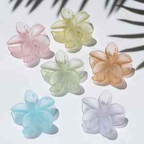 Sisiaipu Flower Hair Clip showing its durable metal spring mechanism