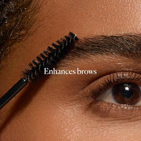 Sky Organics Castor Oil Eyelash Serum application on eyebrows
