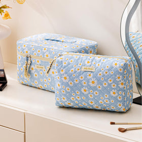 Small HBselect makeup bag ideal for travel