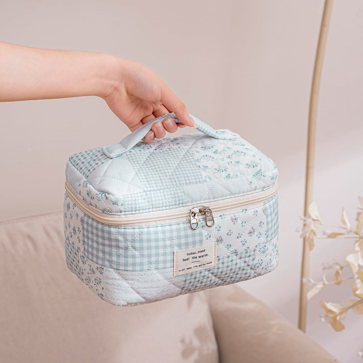 Small uekeboag Quilted Makeup Bag, floral design, front view