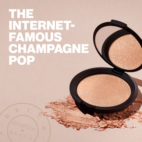 Smashbox highlighter close-up of product