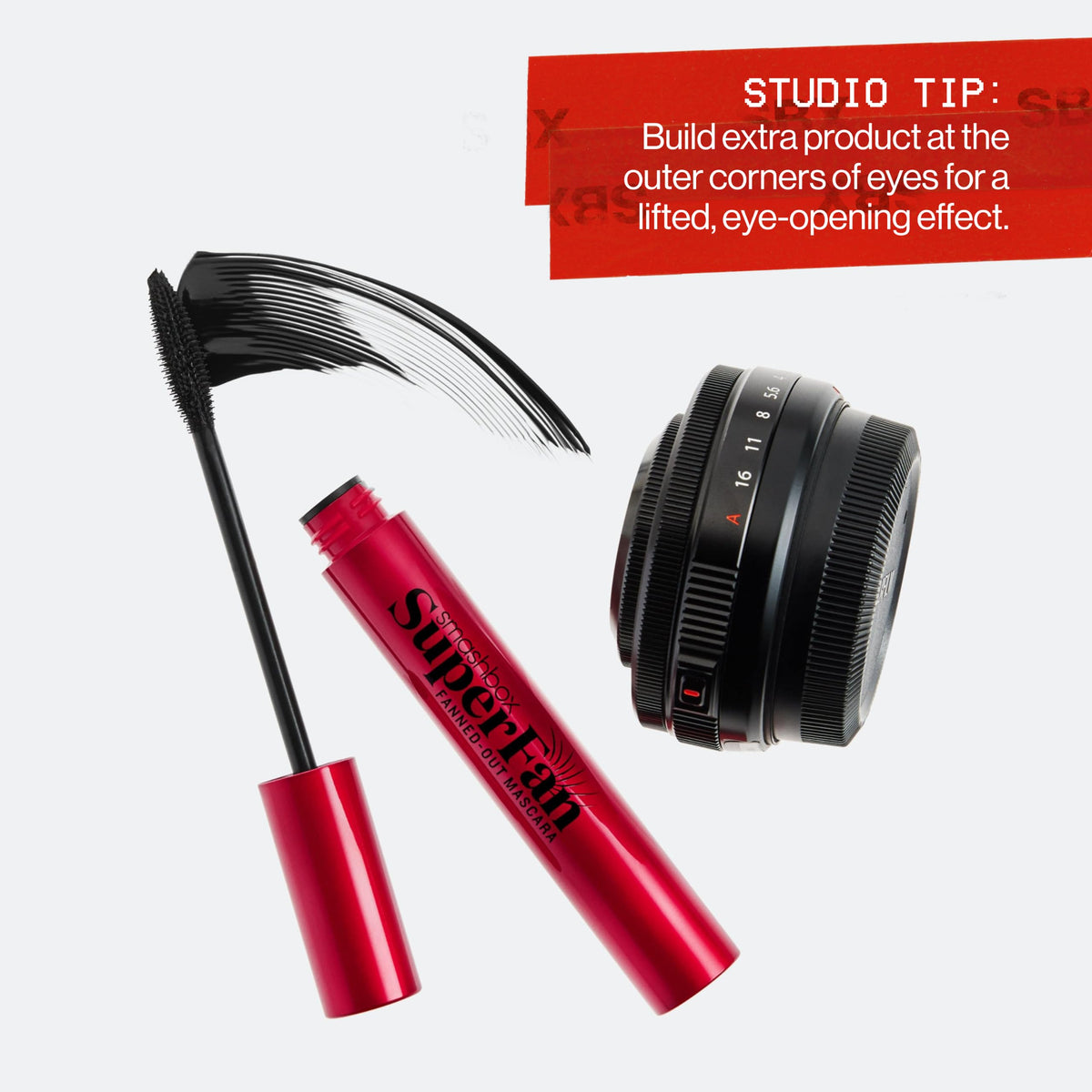 Smashbox Super Fan Lash Lengthening Mascara in hand