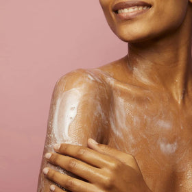 Soap & Glory Clean on Me Body Wash with creamy lather demonstration